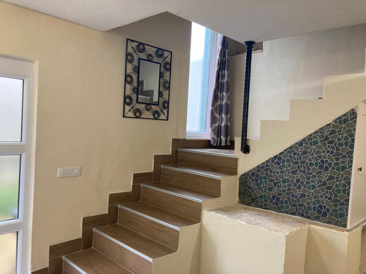 Relax And Explore, Alva Apartment Solin Exterior photo